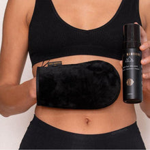 Įkelti vaizdą į galerijos rodinį, Three Warriors ekologiška savaiminio įdegio aplikavimo pirštinė „Eco-Friendly Tanning Mitt”