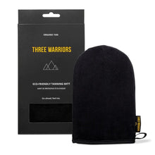 Įkelti vaizdą į galerijos rodinį, Three Warriors ekologiška savaiminio įdegio aplikavimo pirštinė „Eco-Friendly Tanning Mitt”